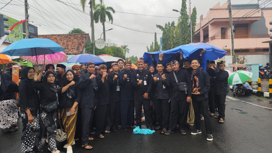 PARTISIPASI DESA PADA ACARA SYUKURAN KAB. BLORA DAN GALUNGAN SAPI